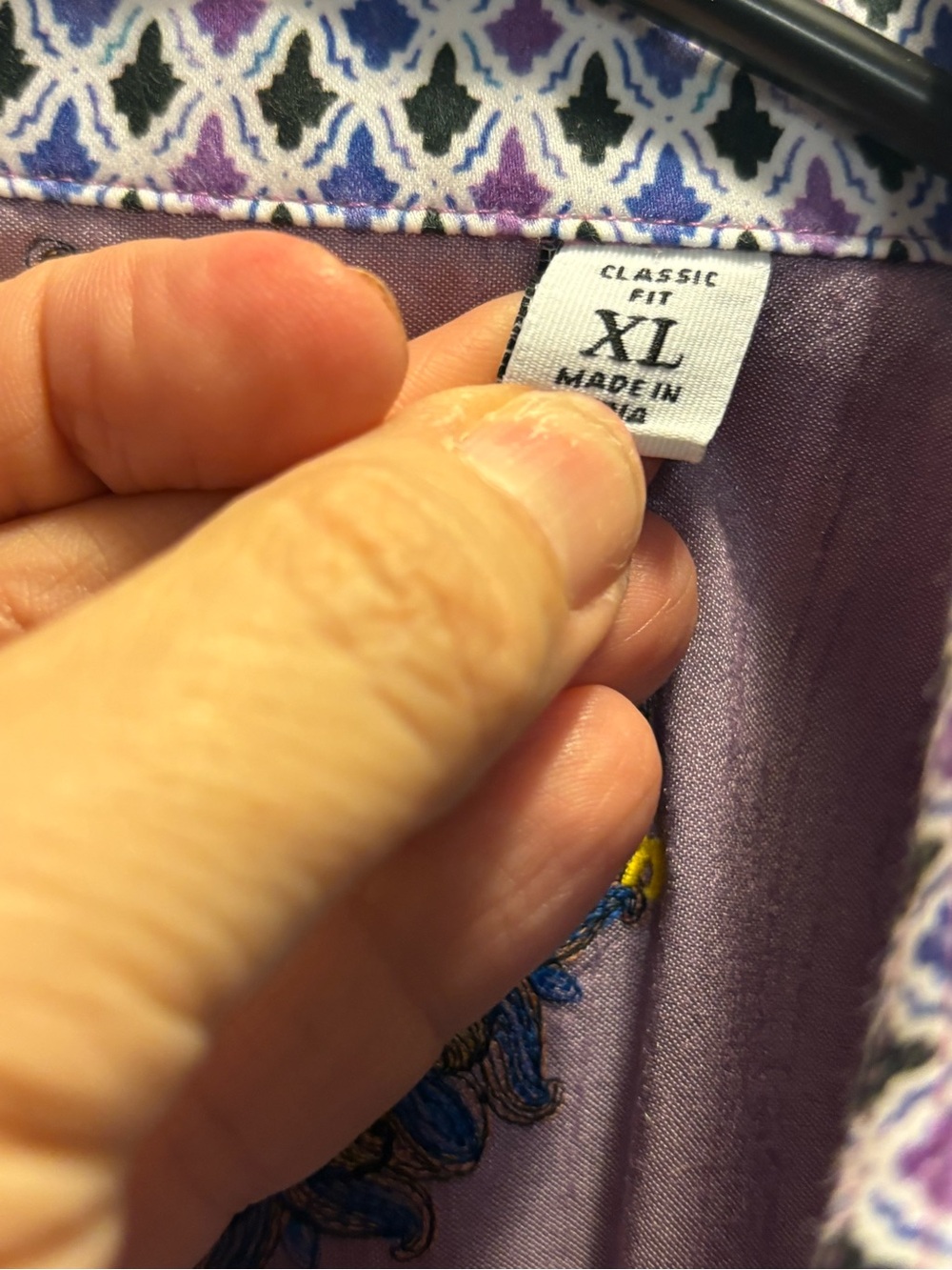 Robert Graham Short-Sleeve Button-Down Shirt in Mauve - Picture 5 of 5